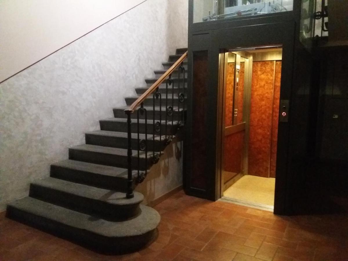 Angolo Fiorito In San Lorenzo Florença Exterior foto